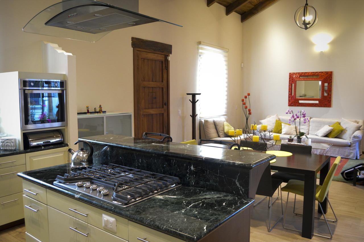 Bed and Breakfast Casa Girasol Антигуа-Гватемала Экстерьер фото